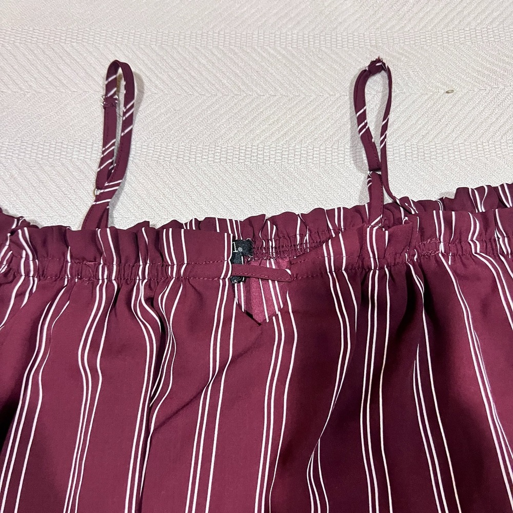 RUE 21 Womens Cold Shoulder Adjustable Strap Burgundy Stripe Crop Top Medium M‎ - Picture 4 of 6